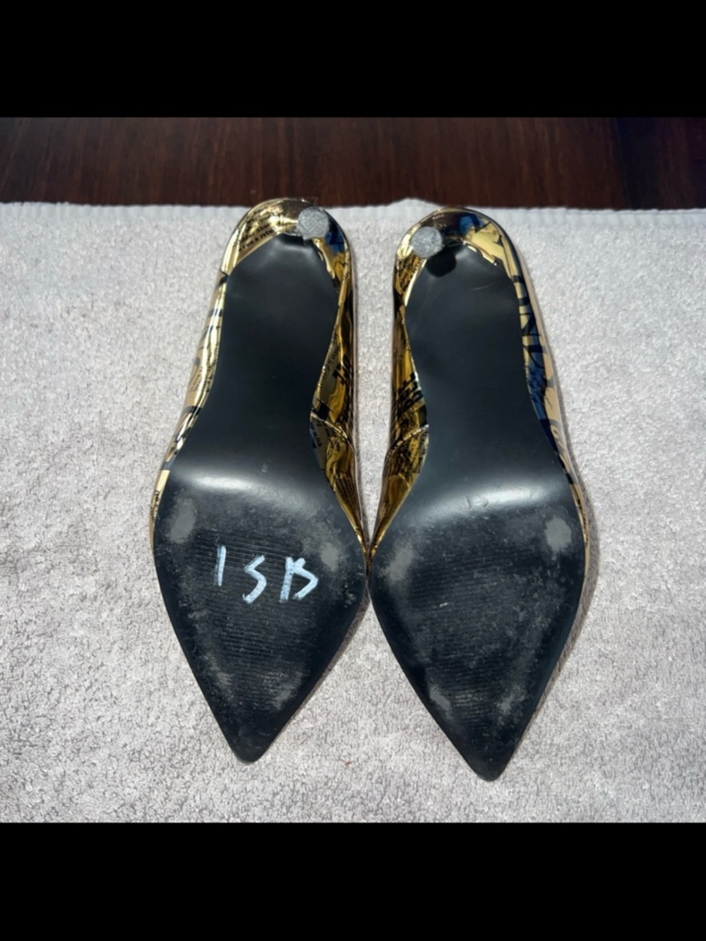 STEVE MADDEN VALA POINTED TOE PUMPS//METALLIC GOLD & BLACK NEWSPAPER PRINT/SZ 7 - Picture 10 of 11